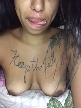 Lauana28 online show from 10, 3, 2025