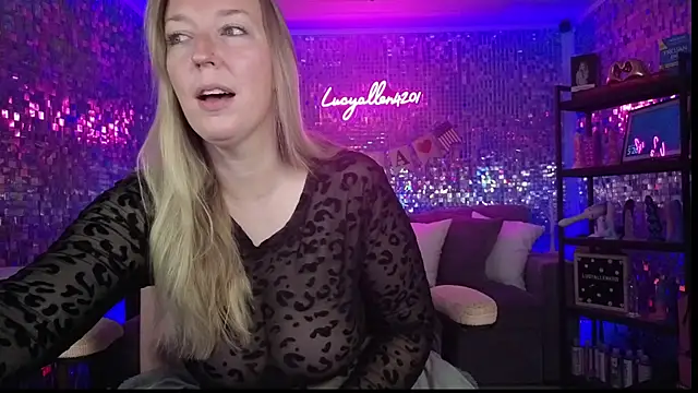 lucyallen4201 online show from 26, 6, 2026