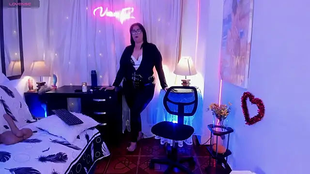 Venus R0se online show from 1, 7, 2026