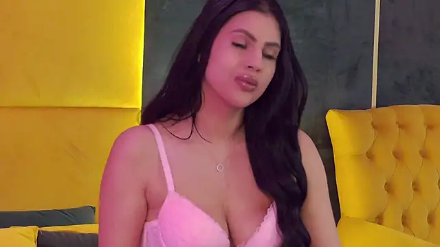 Snapshot of GiuliaHarvey chatting on 26, 2, 2025 GiuliaHarvey online show from 26, 2, 2025