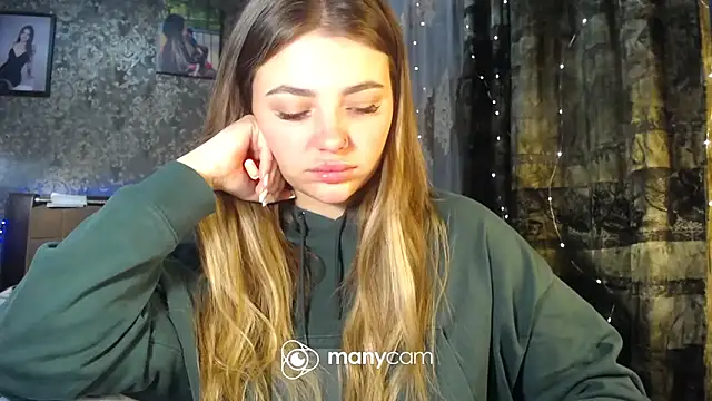 BonnyShy online show from 8, 10, 2025