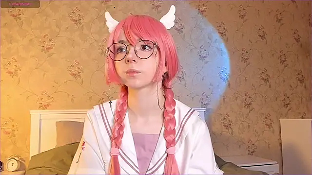Nora Failure online show from 9, 12, 2024
