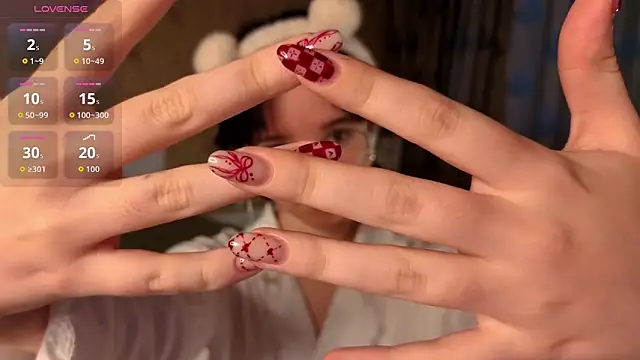 Nora Failure online show from 25, 10, 2025