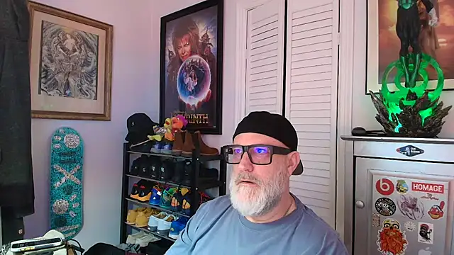 Snapshot of fillingyourthroat2 chatting on 30, 9, 2025 fillingyourthroat2 online show from 30, 9, 2025