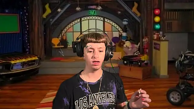 Snapshot of twentywithafelonyy chatting on 22, 9, 2025 twentywithafelonyy online show from 22, 9, 2025