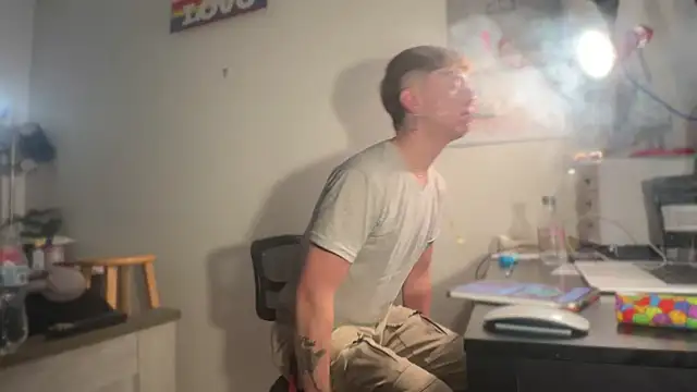 Snapshot of twentywithafelonyy chatting on 12, 2, 2025 twentywithafelonyy online show from 12, 2, 2025