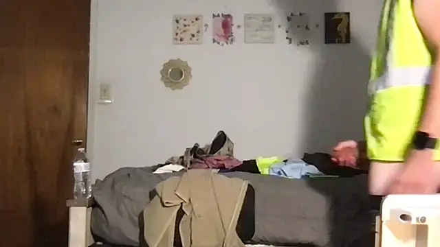 Snapshot of twentywithafelonyy chatting on 12, 10, 2025 twentywithafelonyy online show from 12, 10, 2025