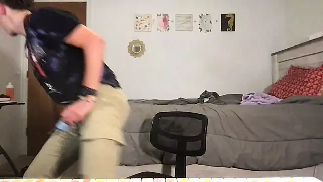 Snapshot of twentywithafelonyy chatting on 25, 9, 2025 twentywithafelonyy online show from 25, 9, 2025