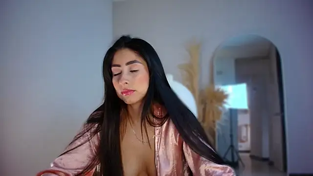 Snapshot of auroracaruso11 chatting on 19, 11, 2025 auroracaruso11 online show from 19, 11, 2025