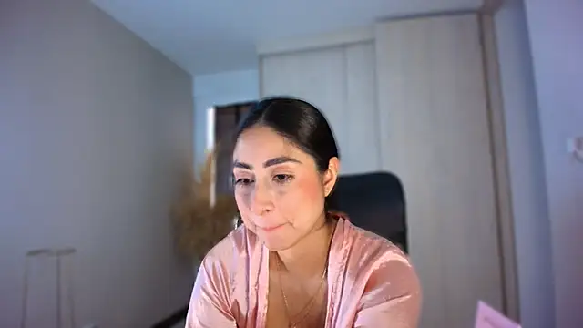 Snapshot of auroracaruso11 chatting on 13, 7, 2026 auroracaruso11 online show from 13, 7, 2026