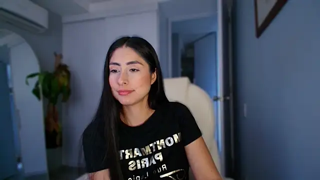 Snapshot of auroracaruso11 chatting on 26, 10, 2025 auroracaruso11 online show from 26, 10, 2025