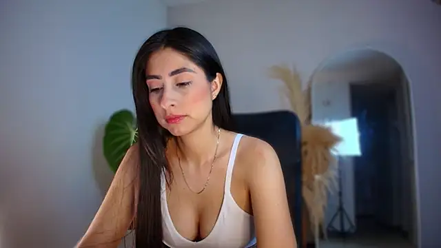 Snapshot of auroracaruso11 chatting on 27, 11, 2025 auroracaruso11 online show from 27, 11, 2025