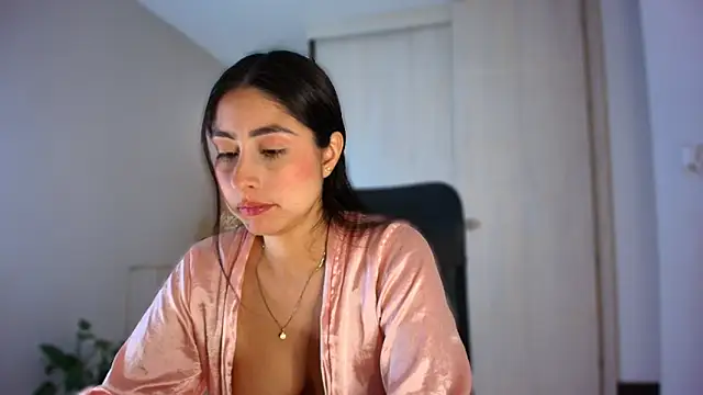 Snapshot of auroracaruso11 chatting on 3, 6, 2026 auroracaruso11 online show from 3, 6, 2026