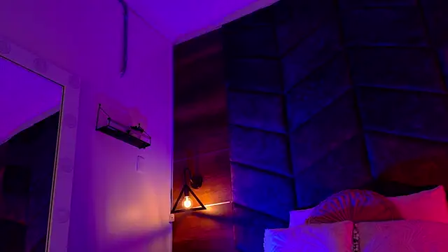 ParisFox  online show from 5, 2, 2026