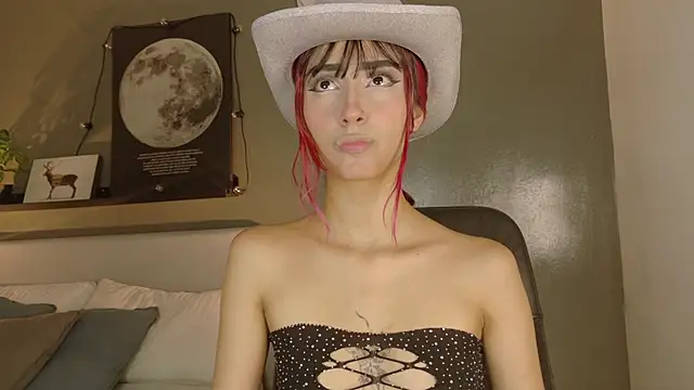 ParisFox  online show from 28, 10, 2025