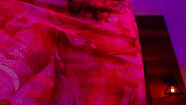 ParisFox  online show from 7, 2, 2026