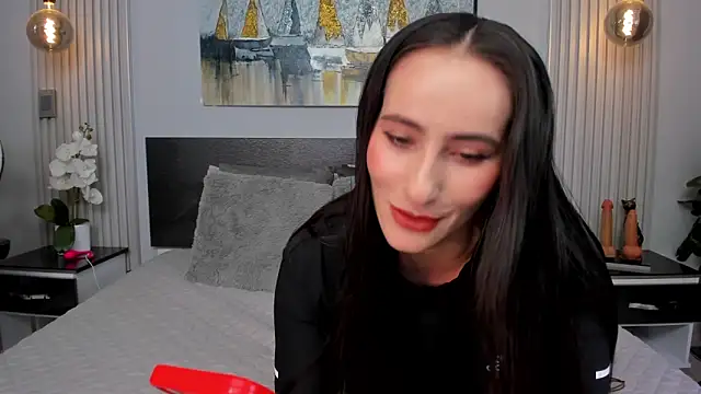 SaraGomez1 online show from 13, 6, 2026