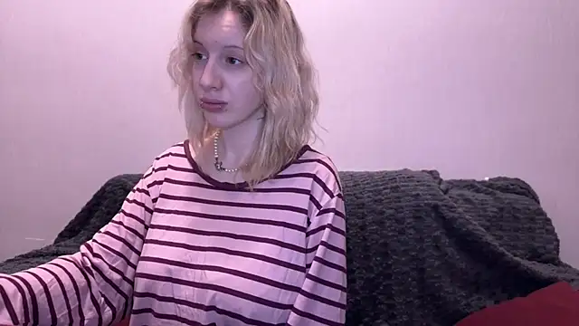 Snapshot of moundliicht1 chatting on 7, 10, 2025 moundliicht1 online show from 7, 10, 2025