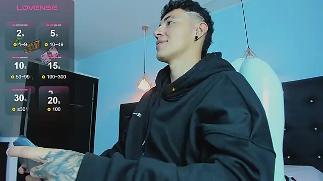 Lobo 17  online show from 11, 11, 2025