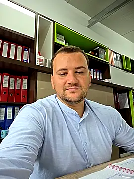 Snapshot of KarlosCarutox chatting on 10, 9, 2025 KarlosCarutox online show from 10, 9, 2025