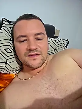 Snapshot of KarlosCarutox chatting on 2, 10, 2025 KarlosCarutox online show from 2, 10, 2025