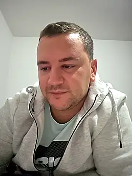 Snapshot of KarlosCarutox chatting on 29, 9, 2025 KarlosCarutox online show from 29, 9, 2025