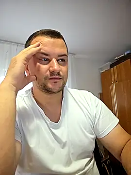 Snapshot of KarlosCarutox chatting on 9, 9, 2025 KarlosCarutox online show from 9, 9, 2025