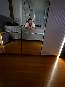 Snapshot of KarlosCarutox chatting on 19, 11, 2025 KarlosCarutox online show from 19, 11, 2025