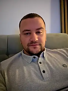 Snapshot of KarlosCarutox chatting on 16, 11, 2025 KarlosCarutox online show from 16, 11, 2025