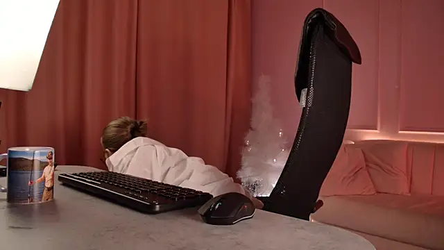 AphexQueen online show from 19, 12, 2025