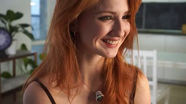 EsmaCrumbley online show from 23, 11, 2025