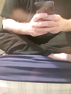 nofacewanker online show from 15, 4, 2026