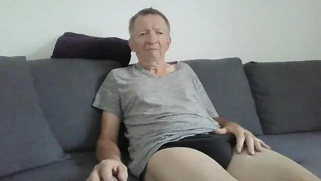 naturiste974 online show from 1, 6, 2026