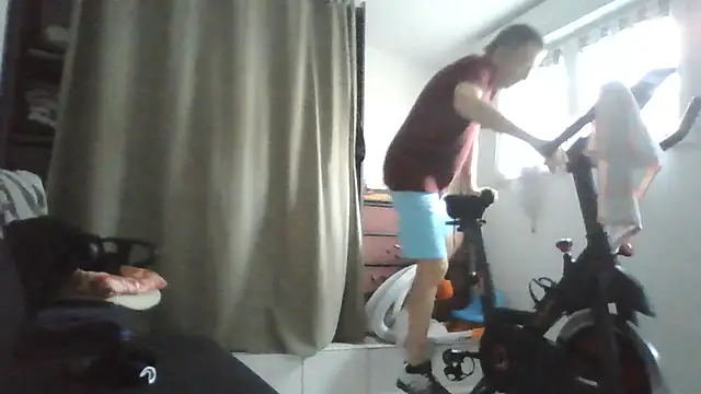 naturiste974 online show from 13, 4, 2026