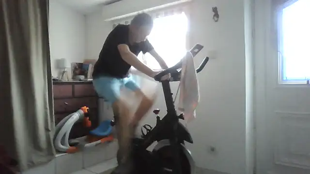 naturiste974 online show from 19, 11, 2025