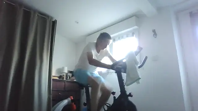 naturiste974 online show from 15, 4, 2026