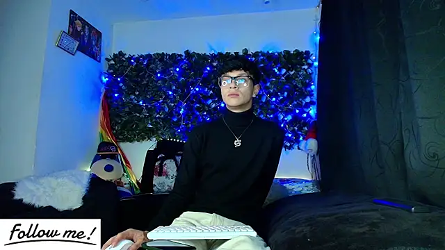 twink sebas  online show from 10, 1, 2025