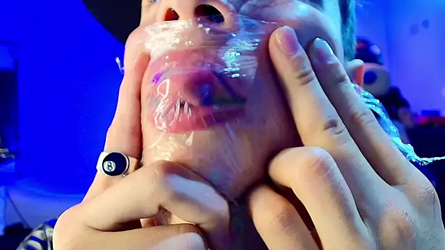 Snapshot of twink_sebas_ chatting on 16, 10, 2025 twink sebas online show from 16, 10, 2025