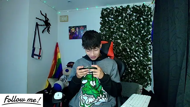 twink sebas  online show from 18, 1, 2025