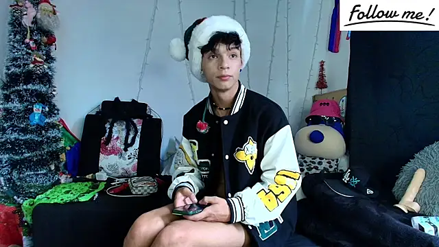 twink sebas  online show from 25, 12, 2024