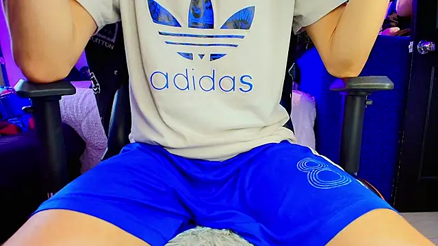 Snapshot of twink_sebas_ chatting on 11, 11, 2025 twink sebas online show from 11, 11, 2025