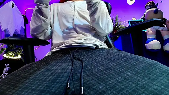 Snapshot of twink_sebas_ chatting on 20, 10, 2025 twink sebas online show from 20, 10, 2025