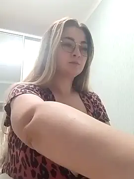 pussyCat t online show from 7, 2, 2026