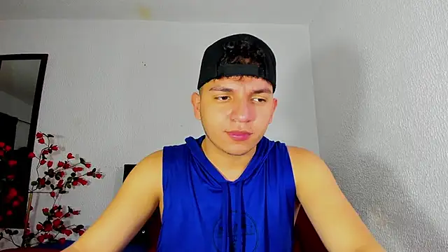Snapshot of Danielbluestar chatting on 24, 2, 2025 Danielbluestar online show from 24, 2, 2025