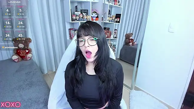 misshoneyxxx online show from 1, 3, 2026