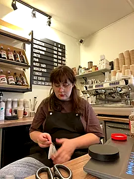 cinnabon  online show from 15, 10, 2025