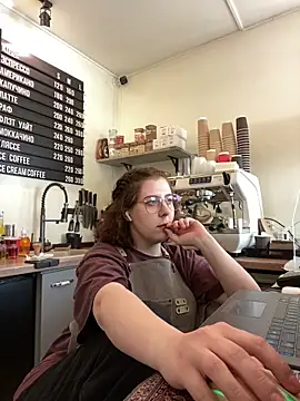 Snapshot of cinnabon_ chatting on 11, 5, 2026 cinnabon online show from 11, 5, 2026