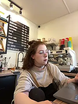 Snapshot of cinnabon_ chatting on 5, 5, 2026 cinnabon online show from 5, 5, 2026