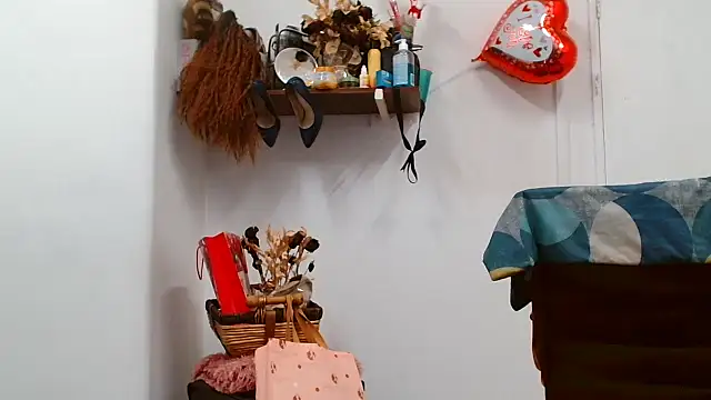 xTALLSEXYBUMx online show from 17, 6, 2026