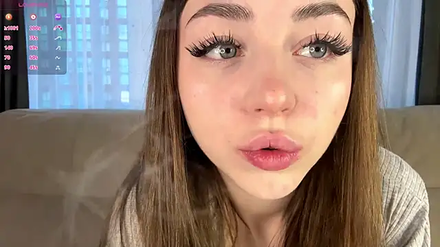 Snapshot of LindaFarmer chatting on 2, 12, 2025 LindaFarmer online show from 2, 12, 2025